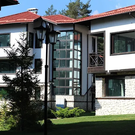 Ten Houses גובדרצי